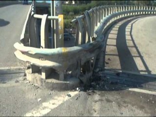 AKSIDENTOHET I RIU DURRES,MAKINA NDAHET NE DYSH SHKAK SHPEJTESIA E LARTE LAJM