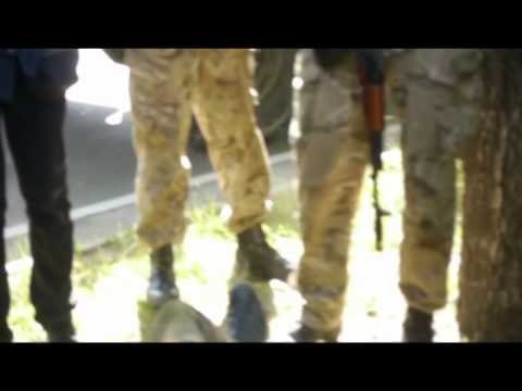 AEROPORTI I DONJECKUT UKRAINE,VULLNETARE SHQIPTARE LUFTOJNE PERKRAH USHTRISE LAJM