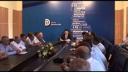 BASHA TAKON KRERET E RINJ TE DEGEVE TE PD