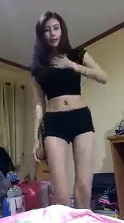 اس لڑکی کا ایسا ڈانس کہ آپ بھی برداشت نہ کر پاءیں