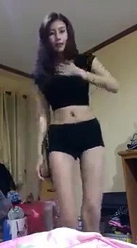 اس لڑکی کا ایسا ڈانس کہ آپ بھی برداشت نہ کر پاءیں