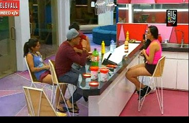 BBMex Rox é abracada pelo irmao P3 - 25.11.2015