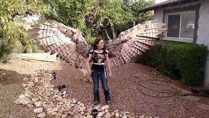 Kendine Hava Basınçlı Kanat Yapan Mucit Kız