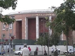 SUPERVJEDHJA NE BANKE I ARRESTUARI ADRIAN BITRAJ KERKON NGA STATUSIN E TE PANDEHURIT LAJM