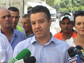 PERPLASJA PER “SEMAFORIN” ENO BOZDO AKUZA RAMES PER BLLOKIM,POLICIA THOTE S’KA LEJE LAJM