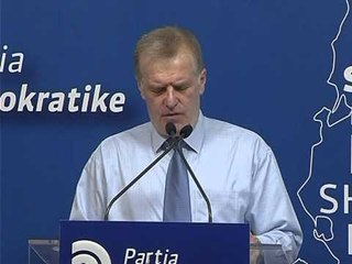 AKUZAT PER KRYEINSPEKTOREN PD,“U FAVORIZUAN PERSONA ME DIPLOMA FALSO”,REAGON MINISTRIA LAJM