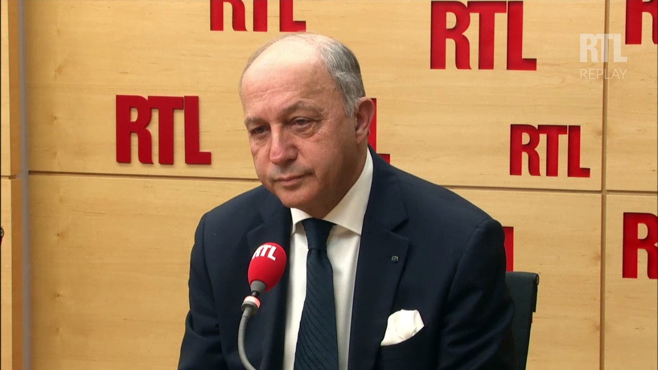 "Certains camions de pétrole de Daesh partent vers la Turquie", déclare Laurent Fabius