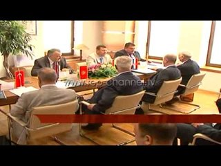 Qytetarët e Ballkanit pa roaming - Top Channel Albania - News - Lajme