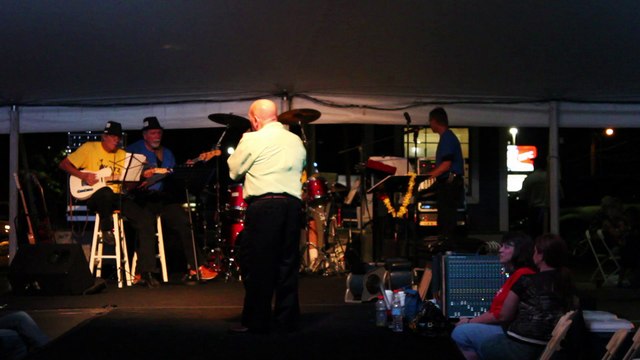 Danny McCorkle & the Katz perform 'I Got Lucky' Elvis Week 2015