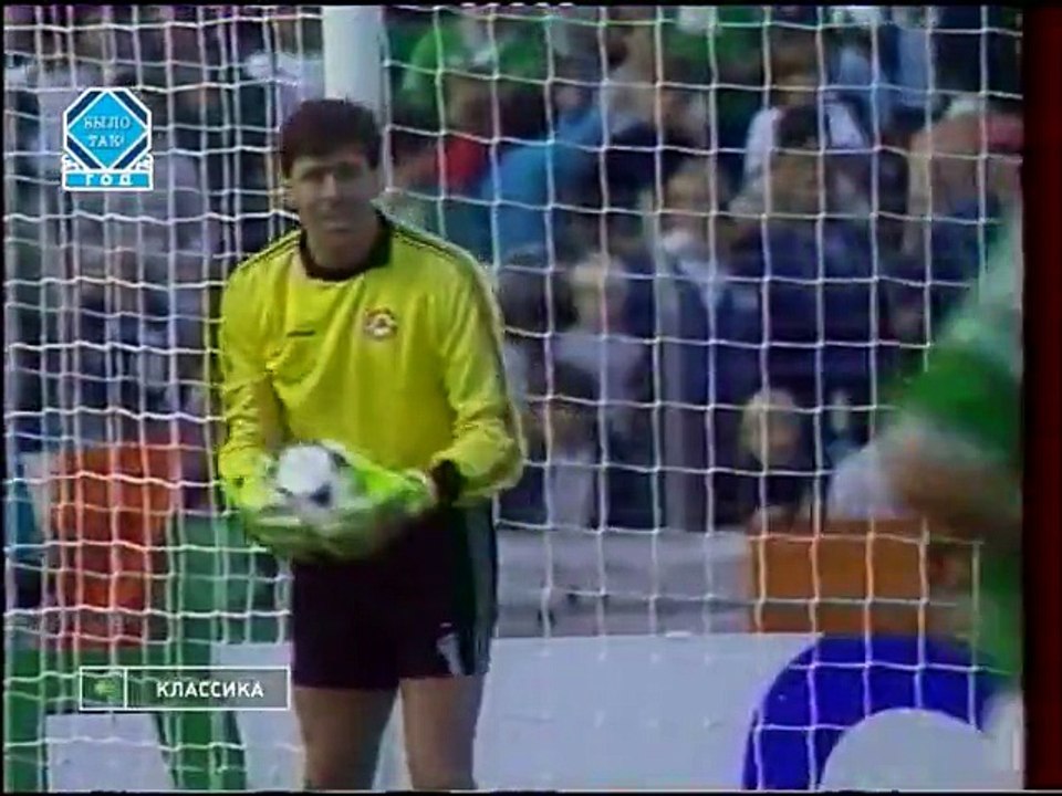 UEFA EURO 1988 Group 2 Day 2 - Ireland vs  USSR