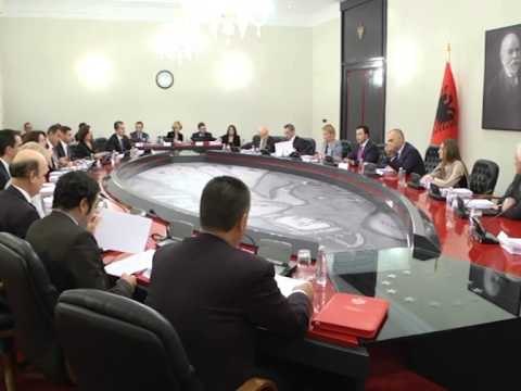 KRYEMINISTRI EDI RAMA NJFTOI SE NUK DO TE KETE NDRYSHIME NE KABINETIN QEVERITAR LAJM