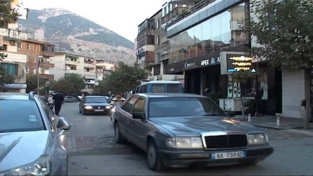 PERDHUNOHET NGA I ATI, VRET VETEN 17-VJECARJA NE LEZHE