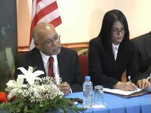 KORÇE,AMBASADORI ARVIZU TAKIME ME BIZNESIN, “ZHVILLIM PERMES SHTETIT TE SE DREJTES” LAJM