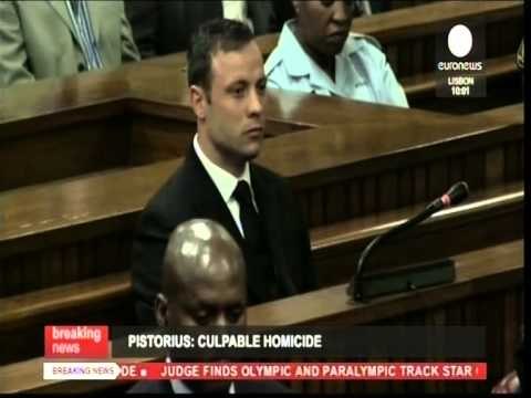 ATLETI OSKAR PISTORIUS SHPALLET FAJTOR PER VRASJE PA DASHJE TE SE DASHURES SE TIJ LAJM