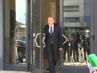 BLLOKU OPOZITAR E QUAN TE PAPRANUESHEM VENDIMIN PER SHTYRJE TE SEANCES KONSTITUIVE LAJM