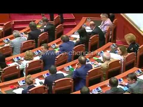 Shkarkohet guvernatori Fullani - Top Channel Albania - News - Lajme