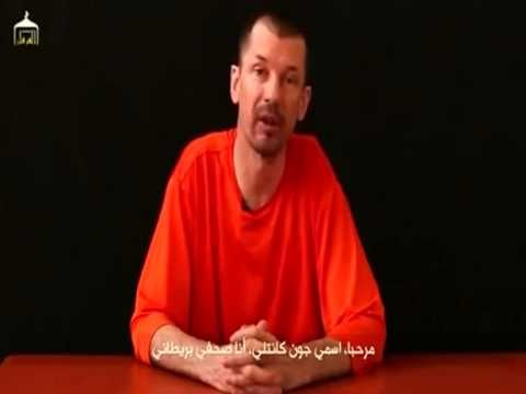 NJE TJETER VIDEO E ISIS TREGON NJE GAZETAR BRITANIK QE ESHTE MARRE PENG NGA ISLAMIKET LAJM