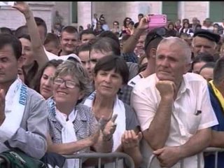 PAPA FRANÇESKU NE MESHEN E SHENJTE NE SHESHIN “NENE TEREZA”,“MBESHTETENI BESIMIN NE HYJ” LAJM