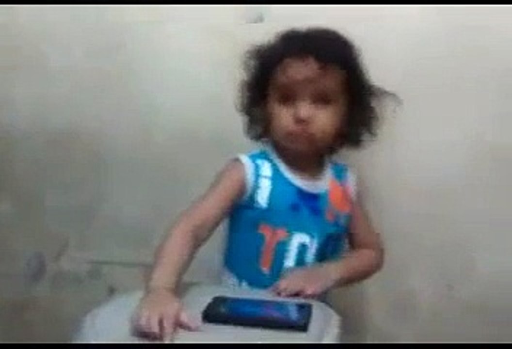 Amazing Funny Boy try to sing a rajasthani song whatsapp funny video
