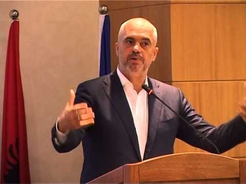 RAMA PREMTON LUFTE KORRUPSIONIT, AMBASADORET “JO VETEM FJALE,JO SULME POLITIKE” LAJM