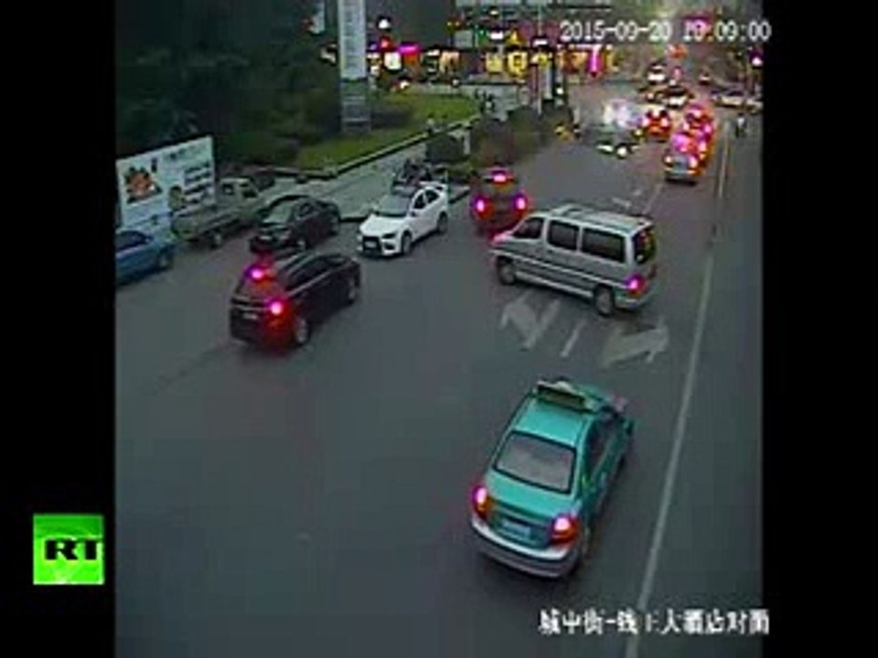 Chinese Breaking Bad Police bust meth maker in broad daylight