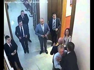 Download Video: NEN HETIM NJE NUMER TE LARTE ZYRTARESH, 3 DEPUTETET NJE JAVE KOHE PER MBROJTJEN LAJM