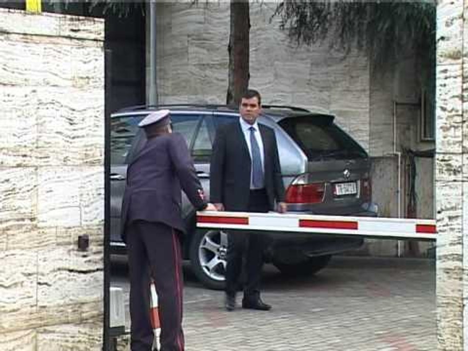 KRYEPROKURORI LLALLA MBLEDH VARTESIT, NXITJE PER HETIMIN E DOSJEVE TE “NXEHTA” LAJM