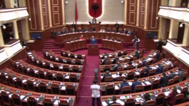 OPOZITA, PJESE E TRYEZES SE PRESIDENTIT PER REFORMEN NE DREJTESI