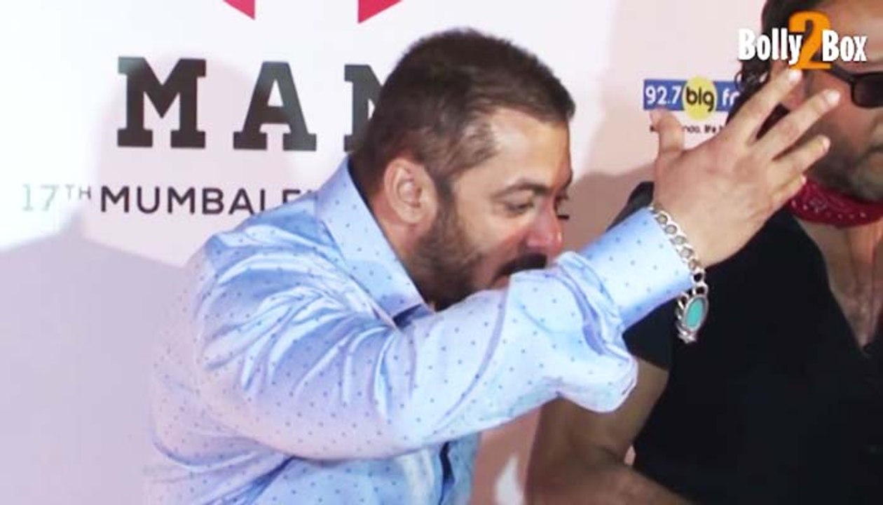 Salman Khan Rude & Cool Mix Reaction On Shahrukh Khan's Intolerance Controversial Statement - Bollywood News Gossips