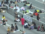 PROTESTAT NE HONG KONG DREJT SHUARJES DISA NGA BARRIKADAT LARGOHEN NGA RRUGET LAJM