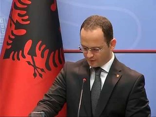 MINISTRI BUSHATI,“KA QARQE EKSTREMISTE SERBE QE URREJNE SIMBOLET TONA KOMBETARE” LAJM