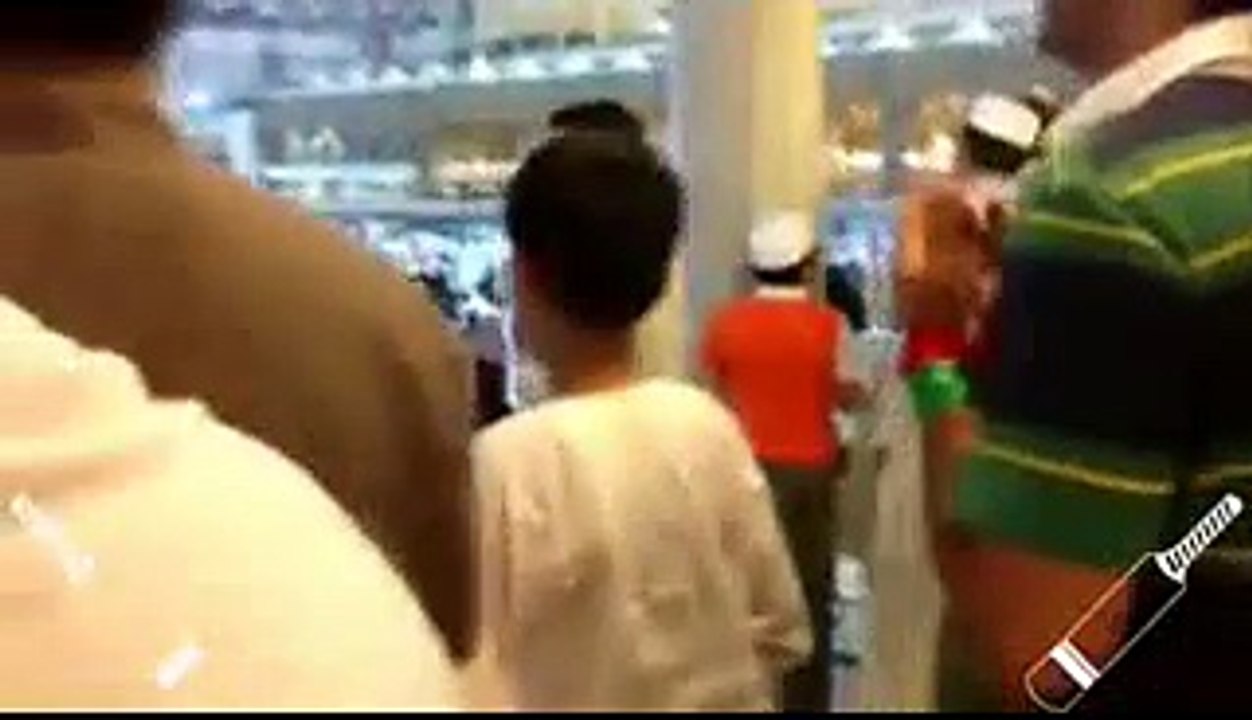 Prayers for Imran Khan at Kaaba
