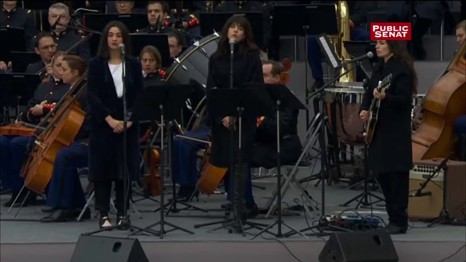 Hommage aux victimes des attentats : Camélia Jordana, Yaël Naim et Nolwenn  Leroy chantent Jacques Brel - Vidéo Dailymotion