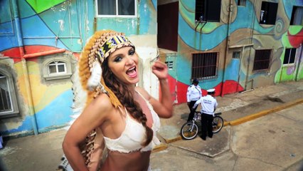 Mariana Seoane  Julio Camejo - 'DE RODILLAS TE PIDO' (Oficial)