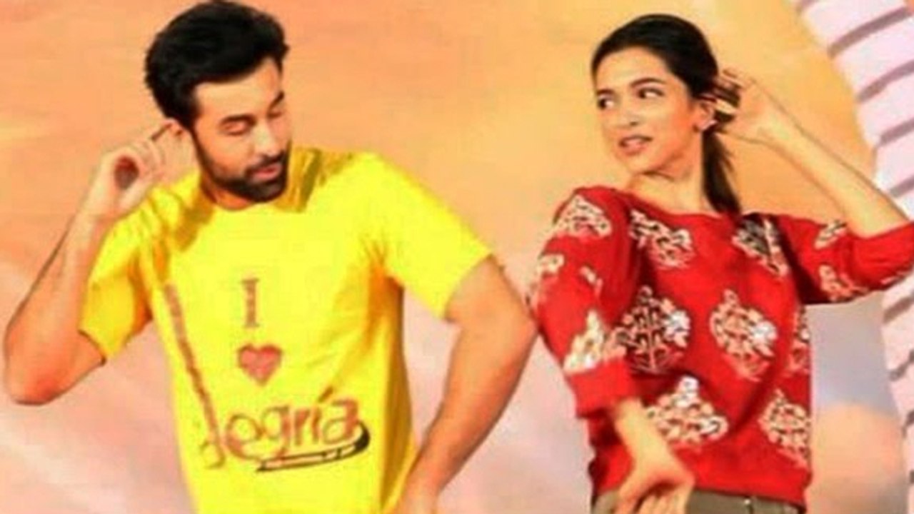 Deepika Padukone & Ranbir Kapoor Promote Tamasha At Pillai College