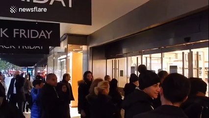 All quiet on London's Oxford Street