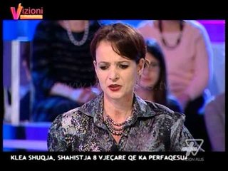 Video herunterladen: Vizioni i pasdites - Klea Shuqja shahistja 8-vjeçare - 31 Tetor 2014 - Show - Vizion Plus