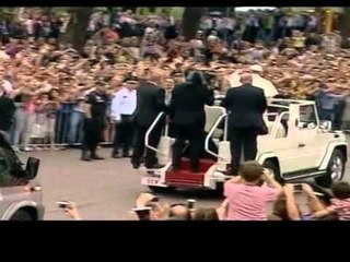 PD THOTE SE U ABUZUA ME FONDET E VIZITES SE PAPES,PS I QUAN AKUZAT DEGJERIM POLITIK LAJM