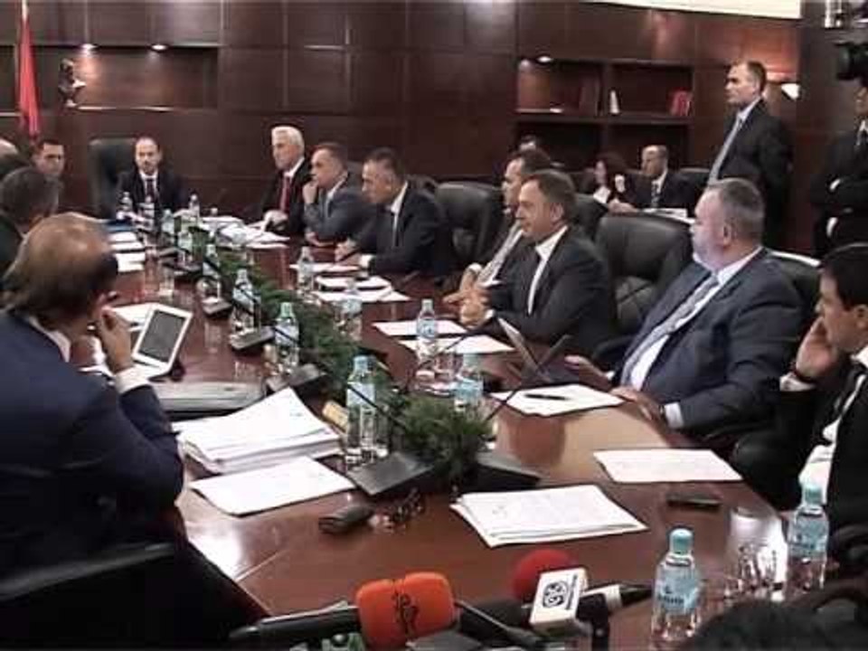 DEPUTETI I PS SUBASHI, “KLD SHKELJE TE RENDA, DREJTESIA NE EMERGJENCE KOMBETARE” LAJM