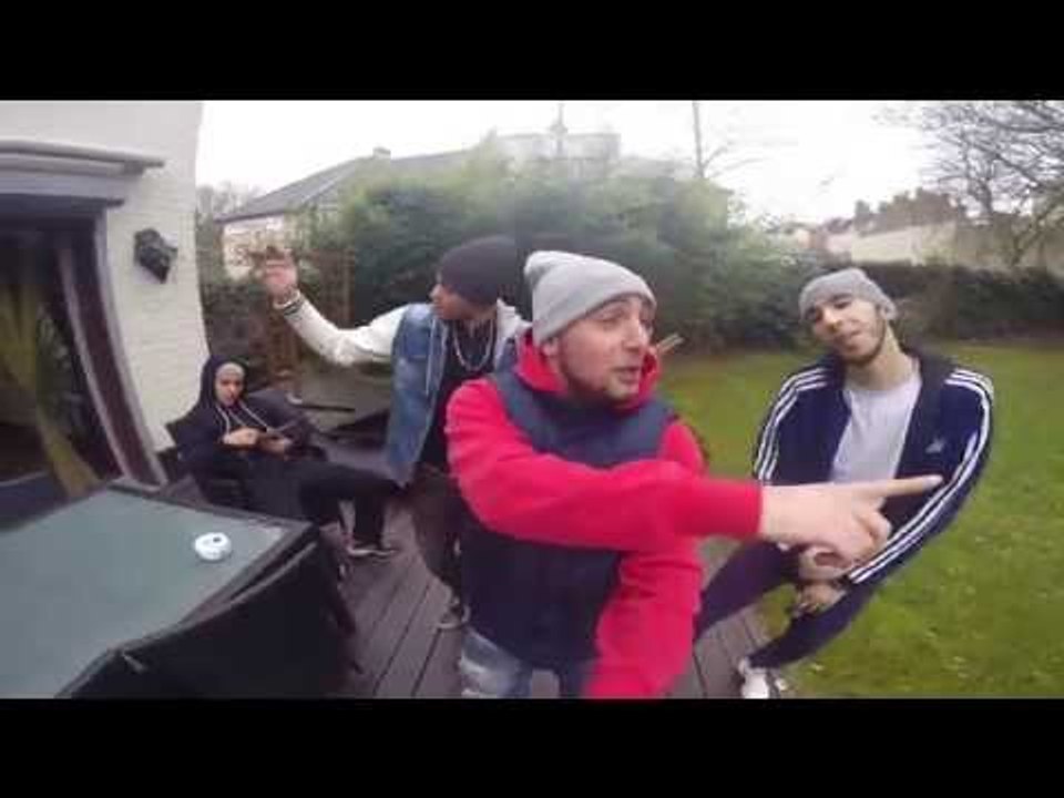 New School - "On a réveillé l'eau qui dort" (Freestyle Selfie)