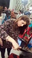 What happening behind camera during break in Sanam baloch morning show