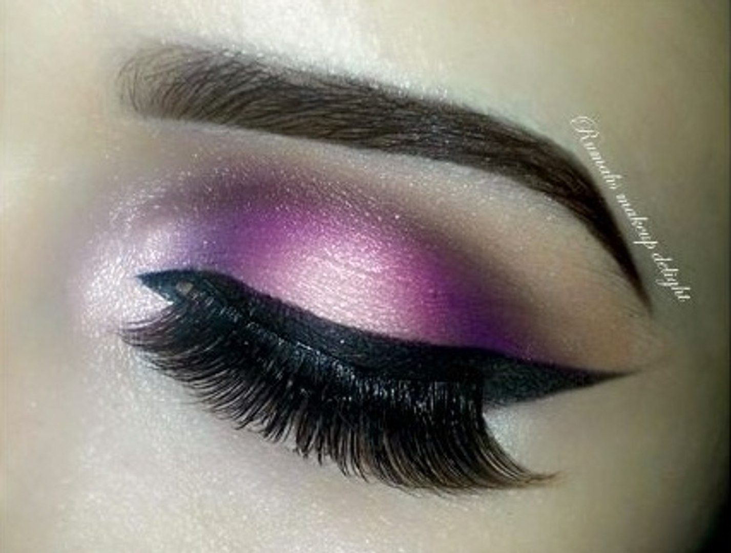 Silver eye makeup deals