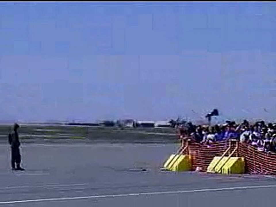 plane crashes horrible accident