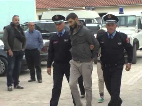 POLICIA KAP 5 PERSONA NE DURRES GJATE NJE OPERACIONI,SEKUESTROHET 1 KG HEROINE LAJM