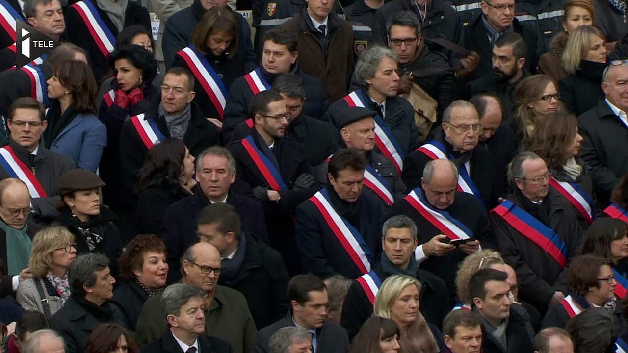 Attentats de Paris: hommage "national et républicain" aux Invalides