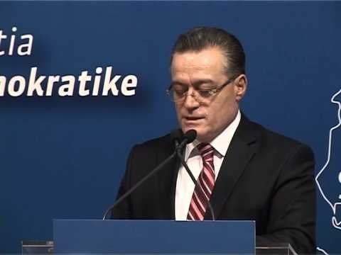 OPOZITA AKUZA QEVERISE SE PO RRIT TAKSAT PER TE VARFERIT DHE PO FAVORIZON TE PASURIT LAJM