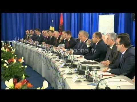 Wake Up, 12/11/2014 - Beteja tregtare me Kosovën - Top Channel Albania