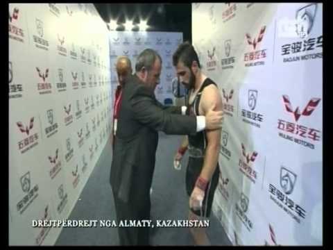 SHQIPERIA TRIUMFON NE KAZAKISTAN,DANIEL GODELLI SHPALLET KAMPION BOTE NE PESHENGRITJE LAJM