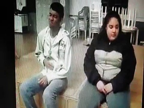 Girls Farting in response to her boyfriend.....will die laughing