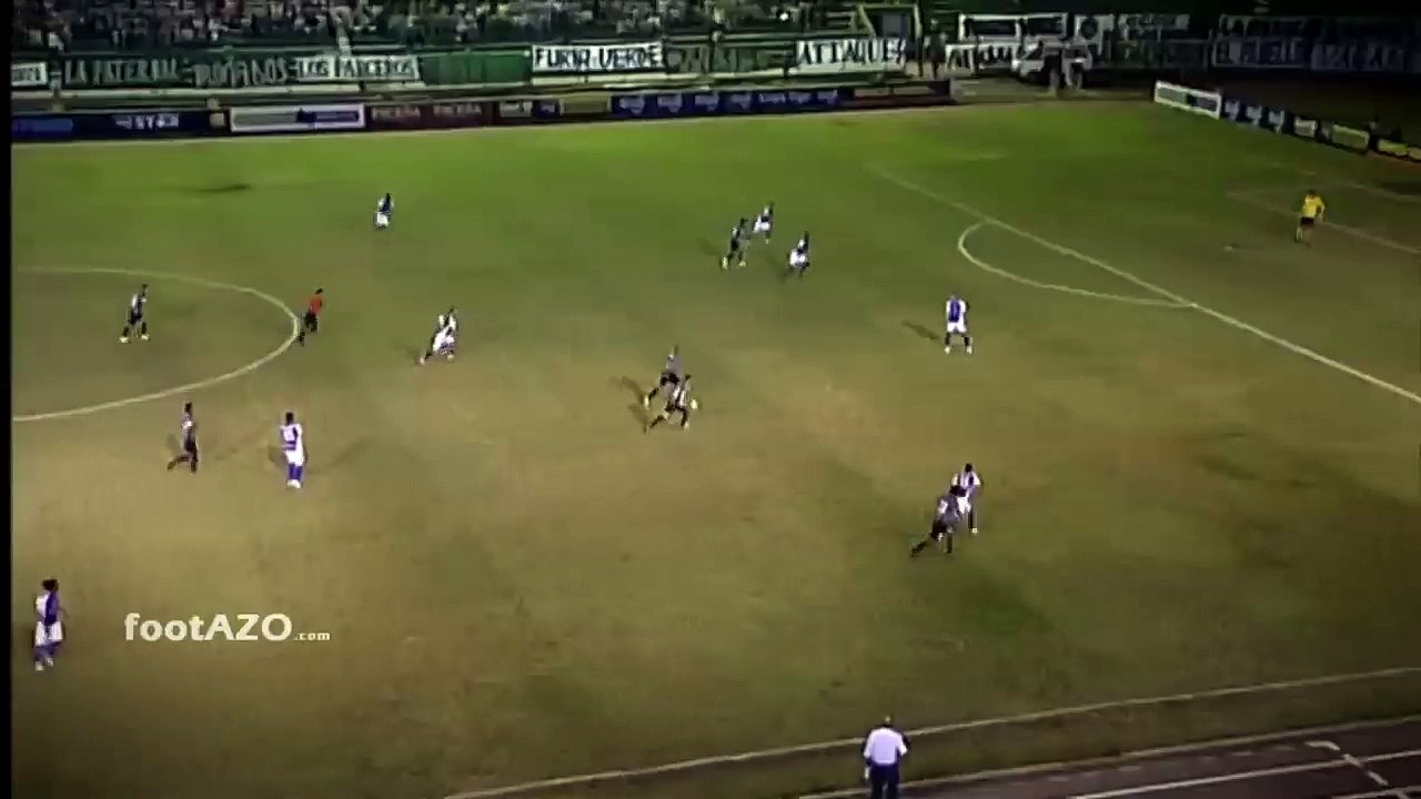remate desastroso - footazo